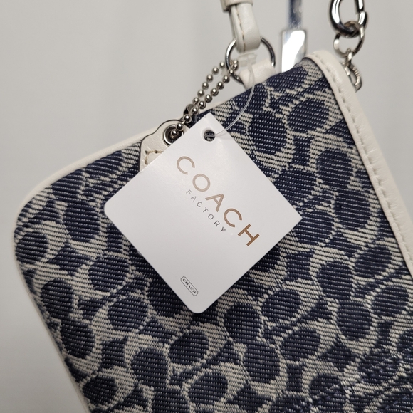 Coach Small Wristlet In Signature C's Denim #CA538 - Picture 2 of 7